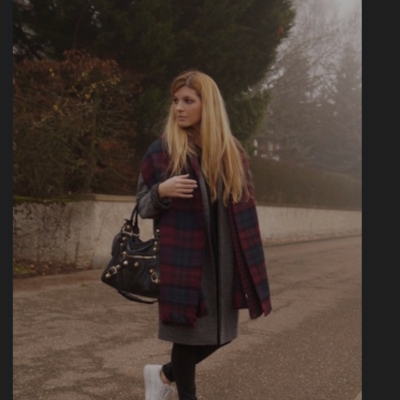 Plaid Fringe Scarf Wrap New In Package Navy, red, white, Soft 13" X 70" - Picture 8 of 10